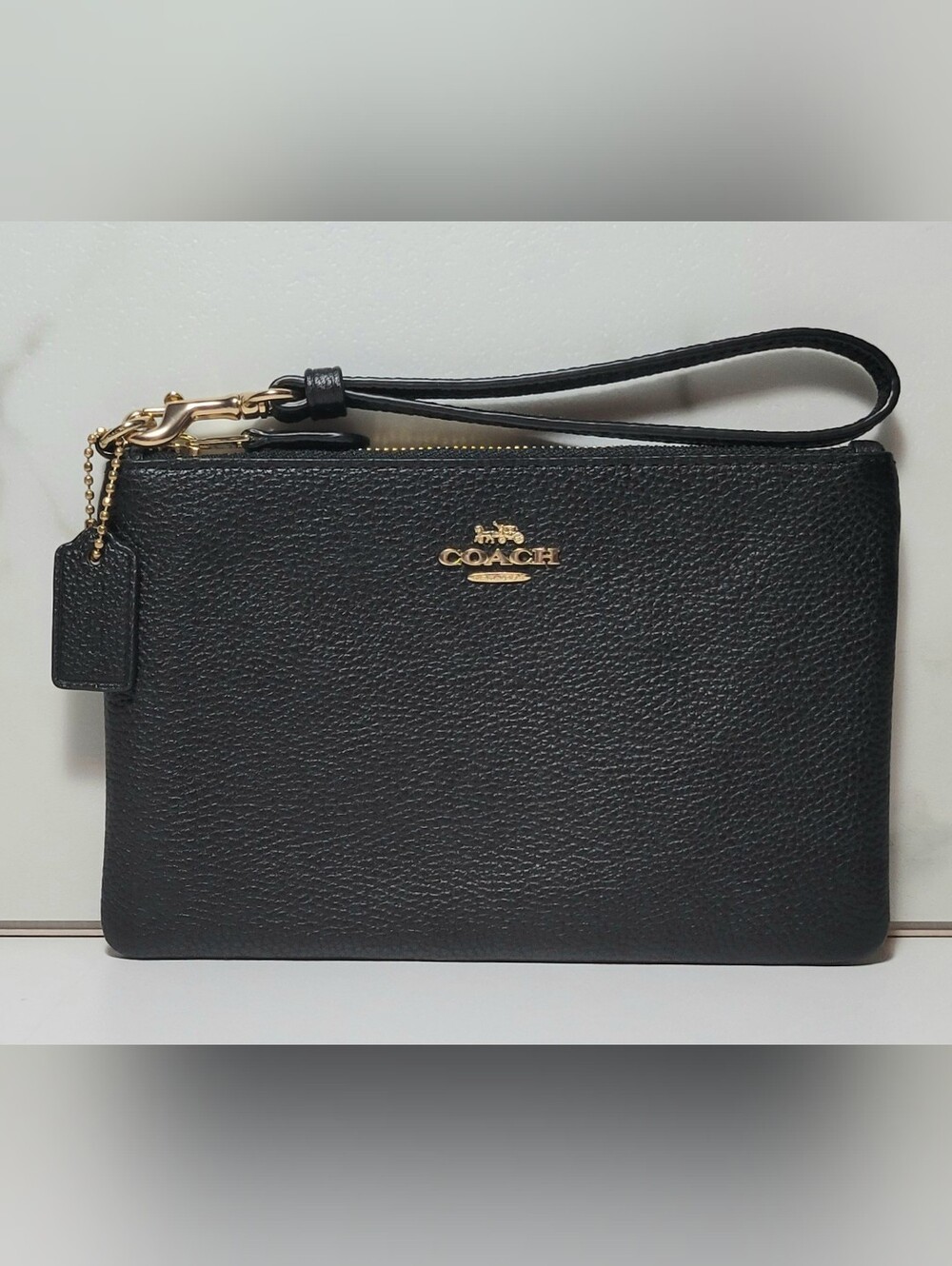 Coach Corner Zip Leather Wristlet With Leather Tag Black Size Small NWOT